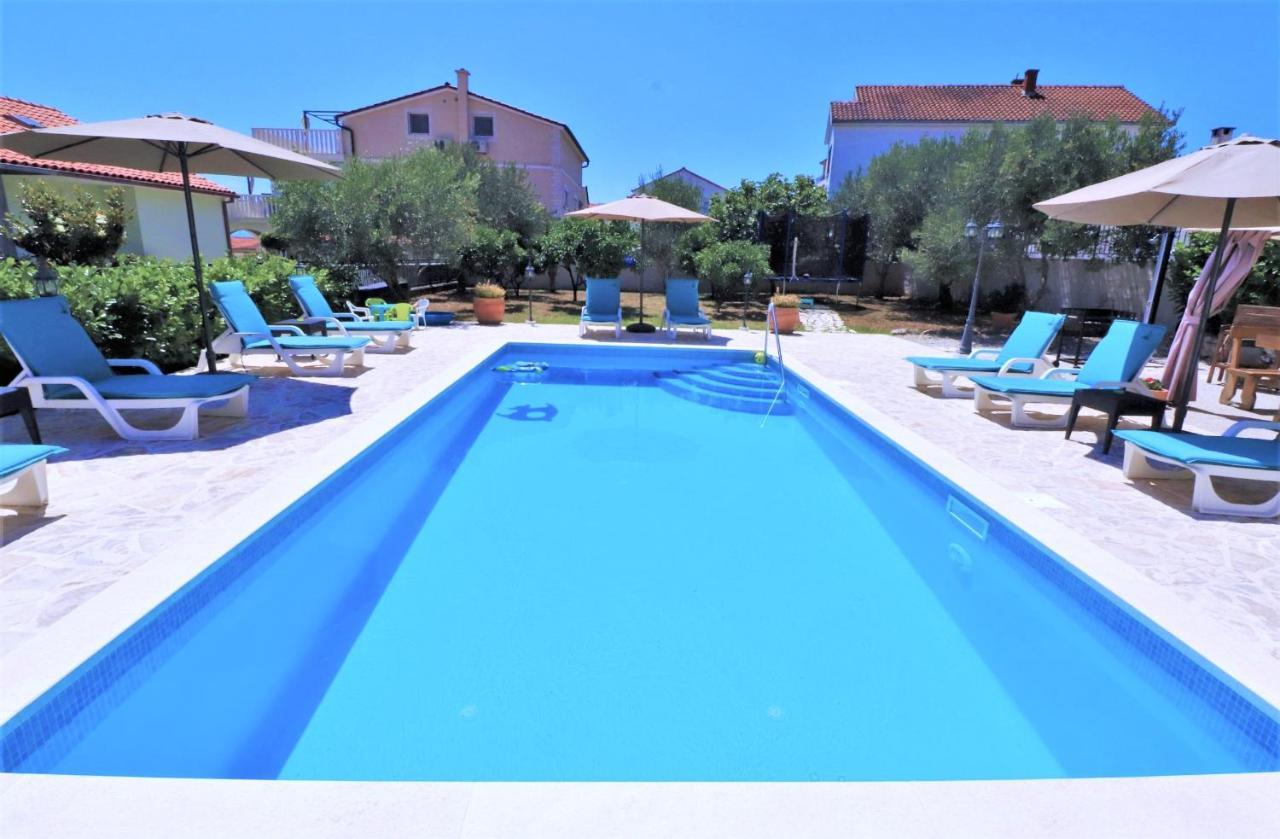 Villa Mendula Trogir - Luxury Villa By The Beach - Heated Pool - Organic Garden Buitenkant foto
