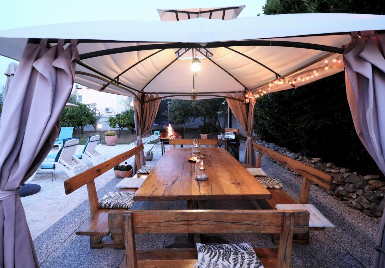 Villa Mendula Trogir - Luxury Villa By The Beach - Heated Pool - Organic Garden Buitenkant foto