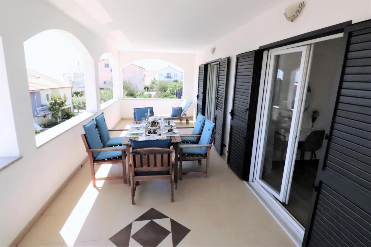 Villa Mendula Trogir - Luxury Villa By The Beach - Heated Pool - Organic Garden Buitenkant foto