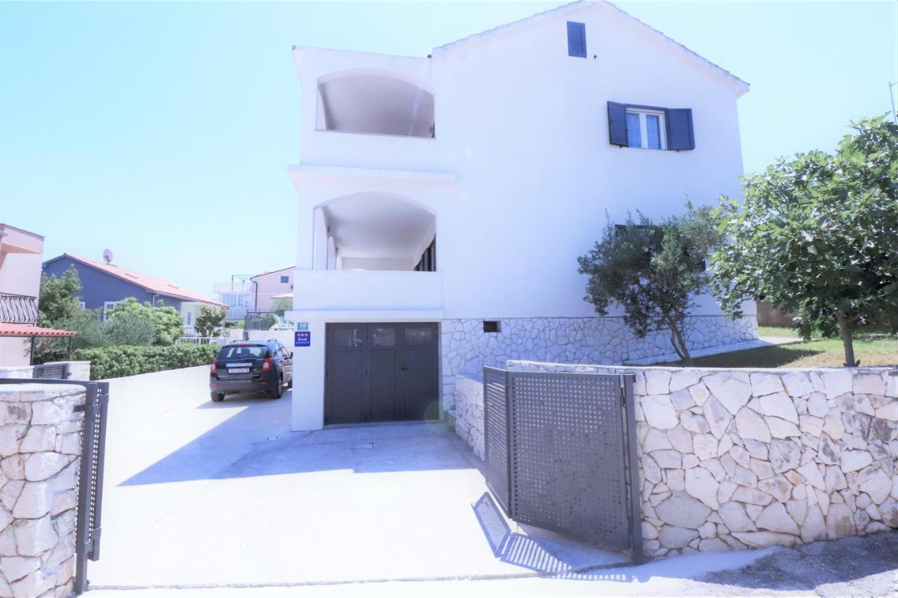 Villa Mendula Trogir - Luxury Villa By The Beach - Heated Pool - Organic Garden Buitenkant foto